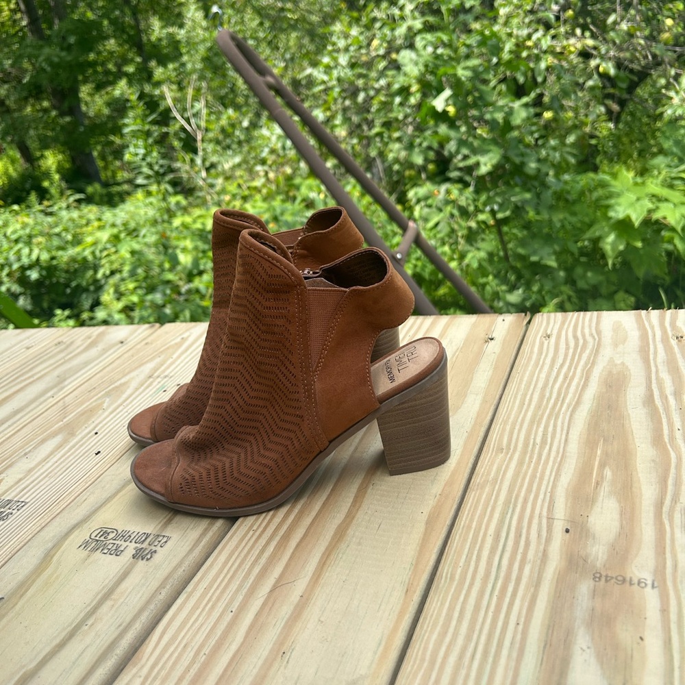 Time and Tru Brown Heeled Ankle Boots